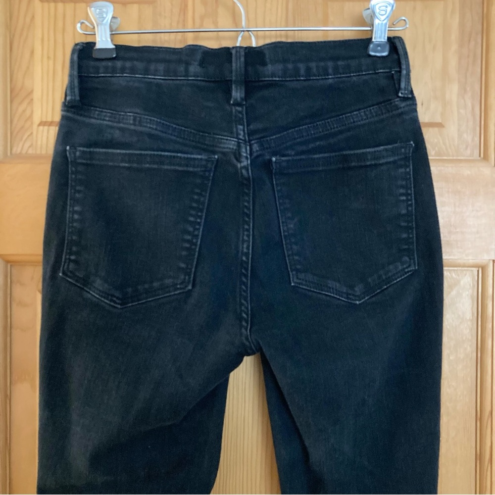 Free People Skinny Jeans Legging
Size 27 R, Black - Picture 2 of 6
